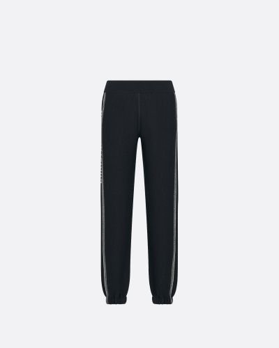 Show the Extraordinary Charm of Alps Pants
