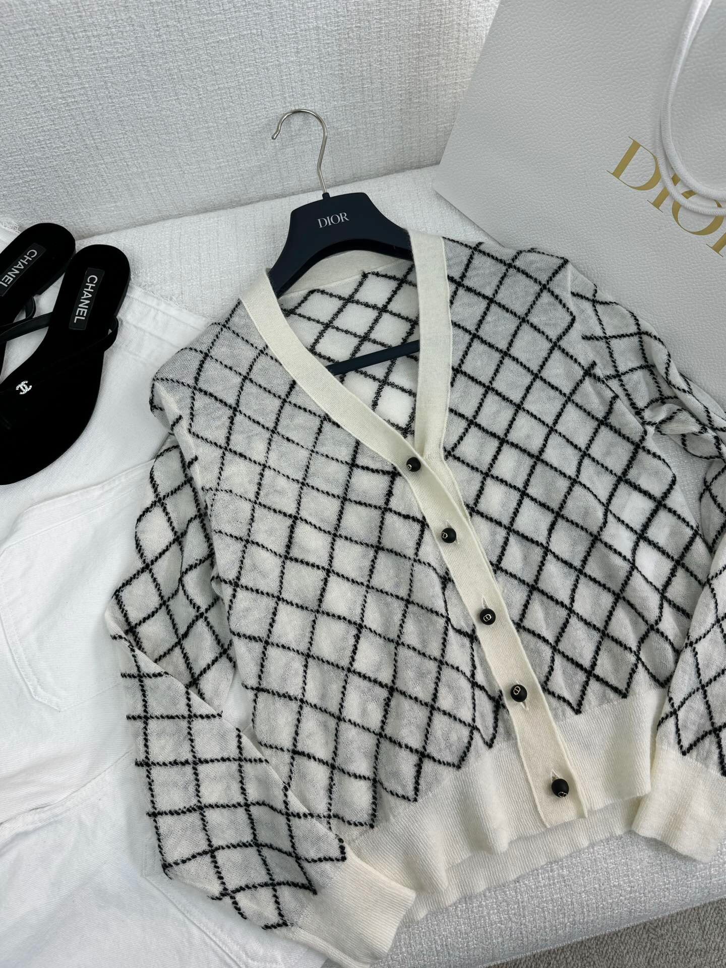 Discover the Luxury of Alpaca Blend Knit Wear